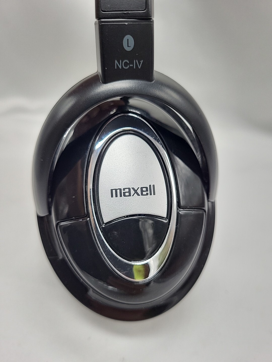 Maxell NC-IV Superior Noise Cancellation Headphones Tested Work Great