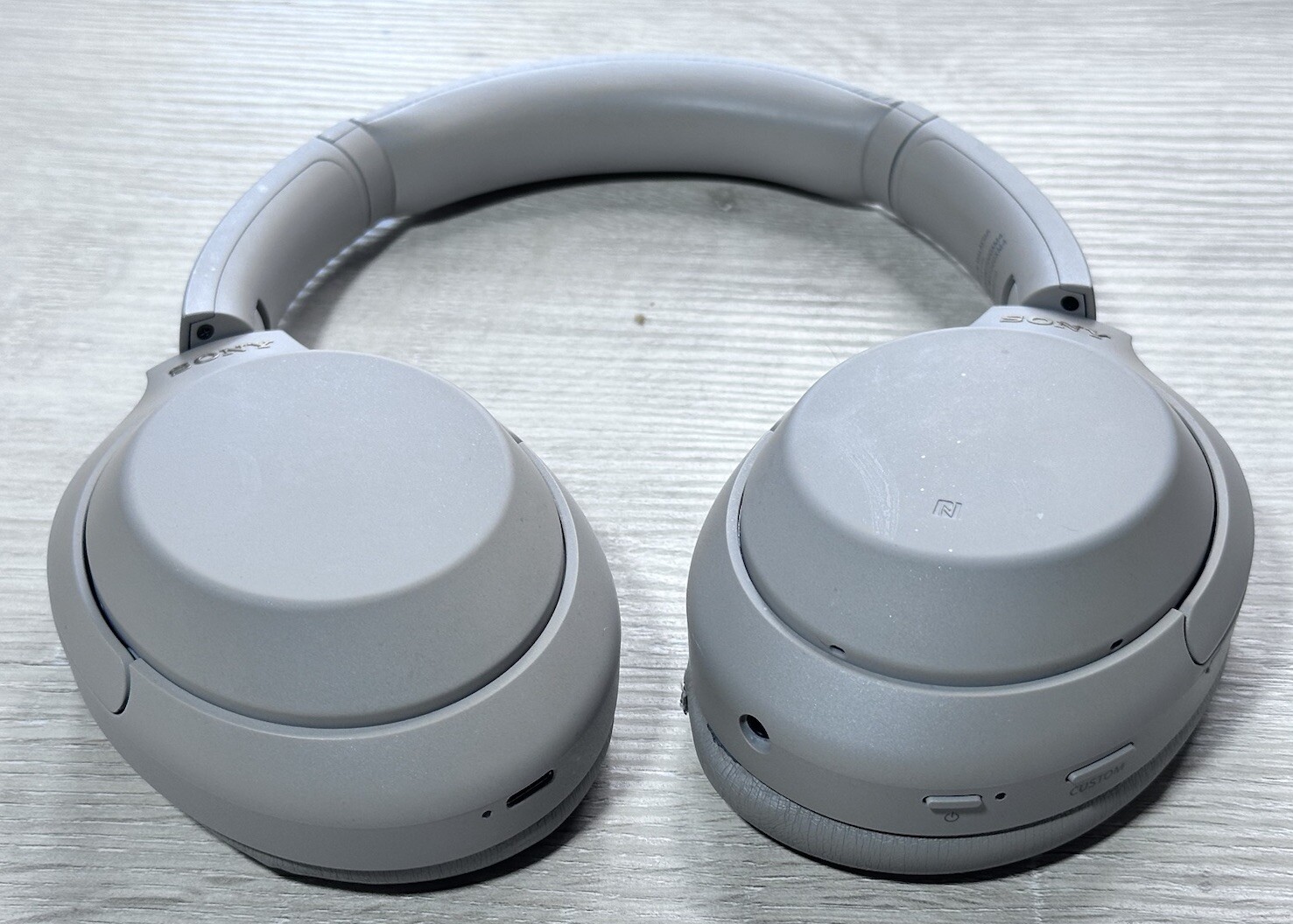 Sony WH-1000XM4/B Wireless Noise Canceling Overhead Headphones Silver #9.4
