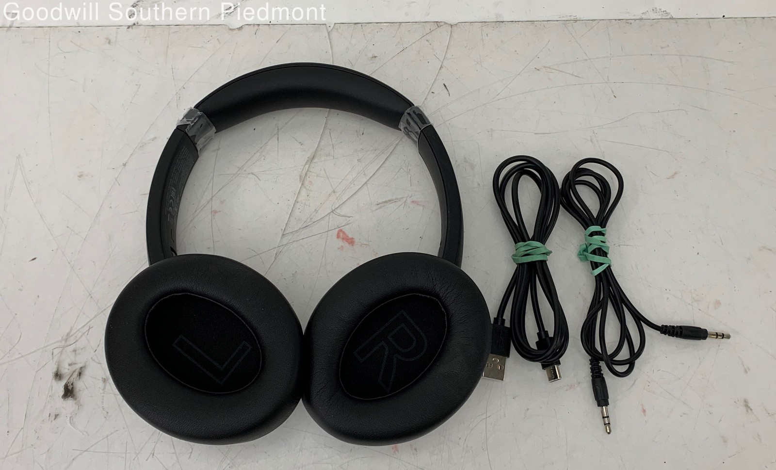 SoundCore Q20I A3004 Wireless Over-Ear Headphones in Case – Tested