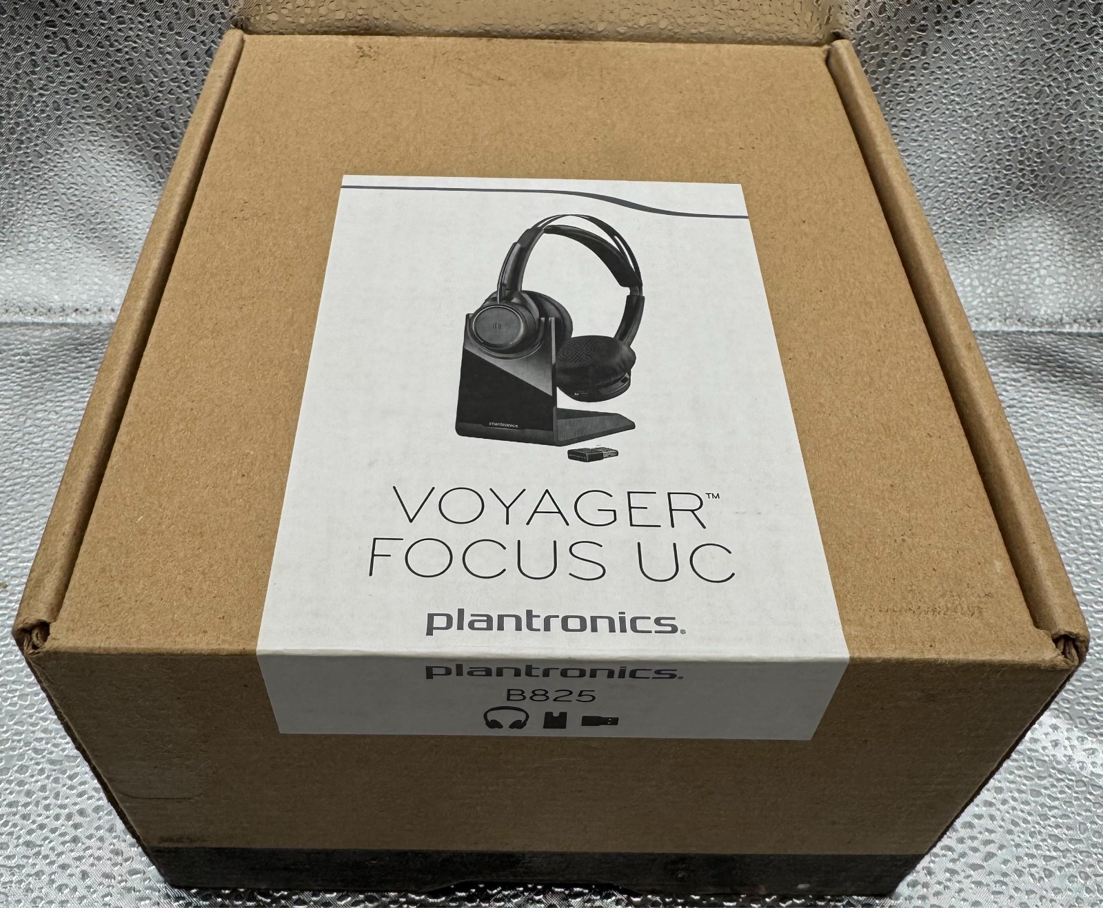 Plantronics B825 Voyager Focus Bluetooth USB Headset -Active Noise Cancellation