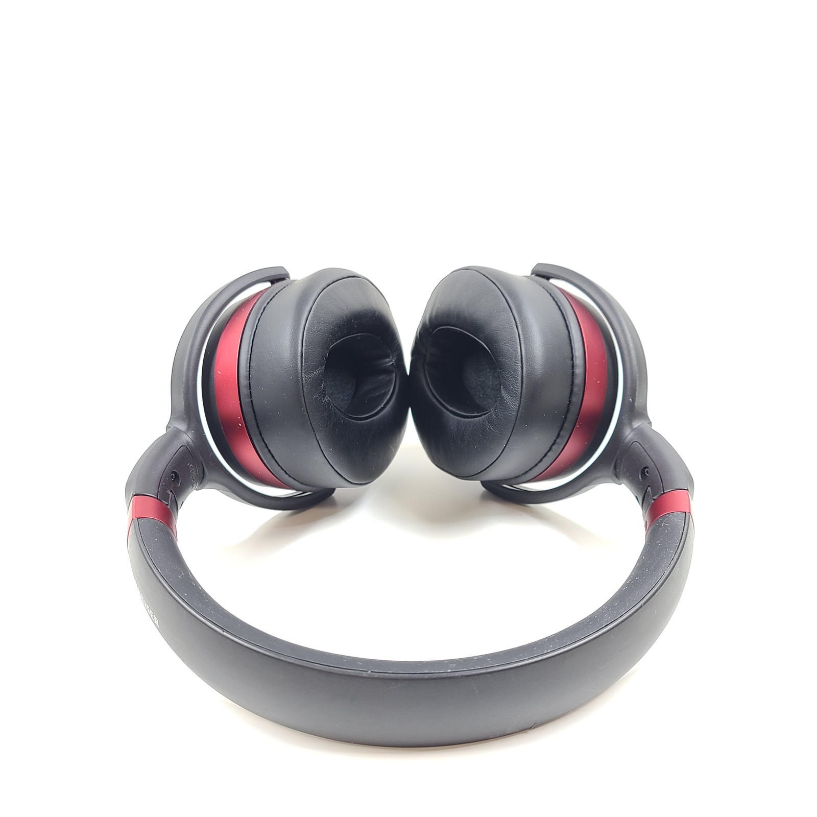 Sennheiser HD 4.50BT Active NC Bluetooth Wireless Headphones – Black/Red Grade A