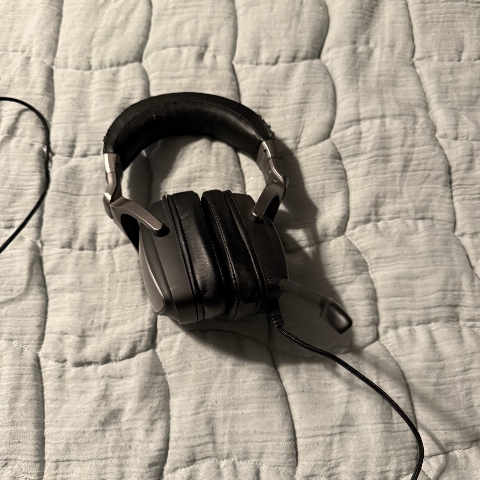 ASUS Headphones Wired – On Ear – See Description And Photos