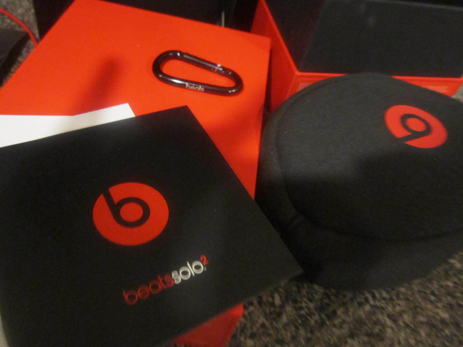 Beats Solo 2 Headphones (Wired) Black and Red