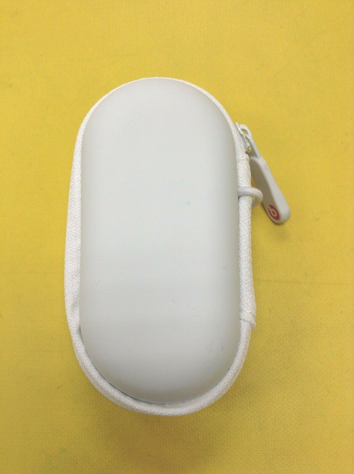 Genuine Beats By Dre Tour 2 2.0 Hard Protective Zipper Case Shell White/Pink CC2
