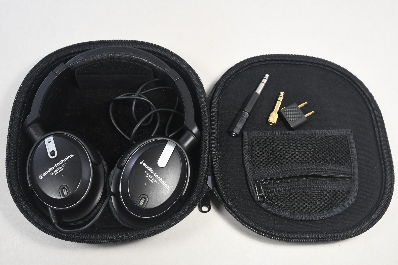 audio-technica QuietPoint ATH-ANC7b Noise Cancelling Headphones+Case Bundle