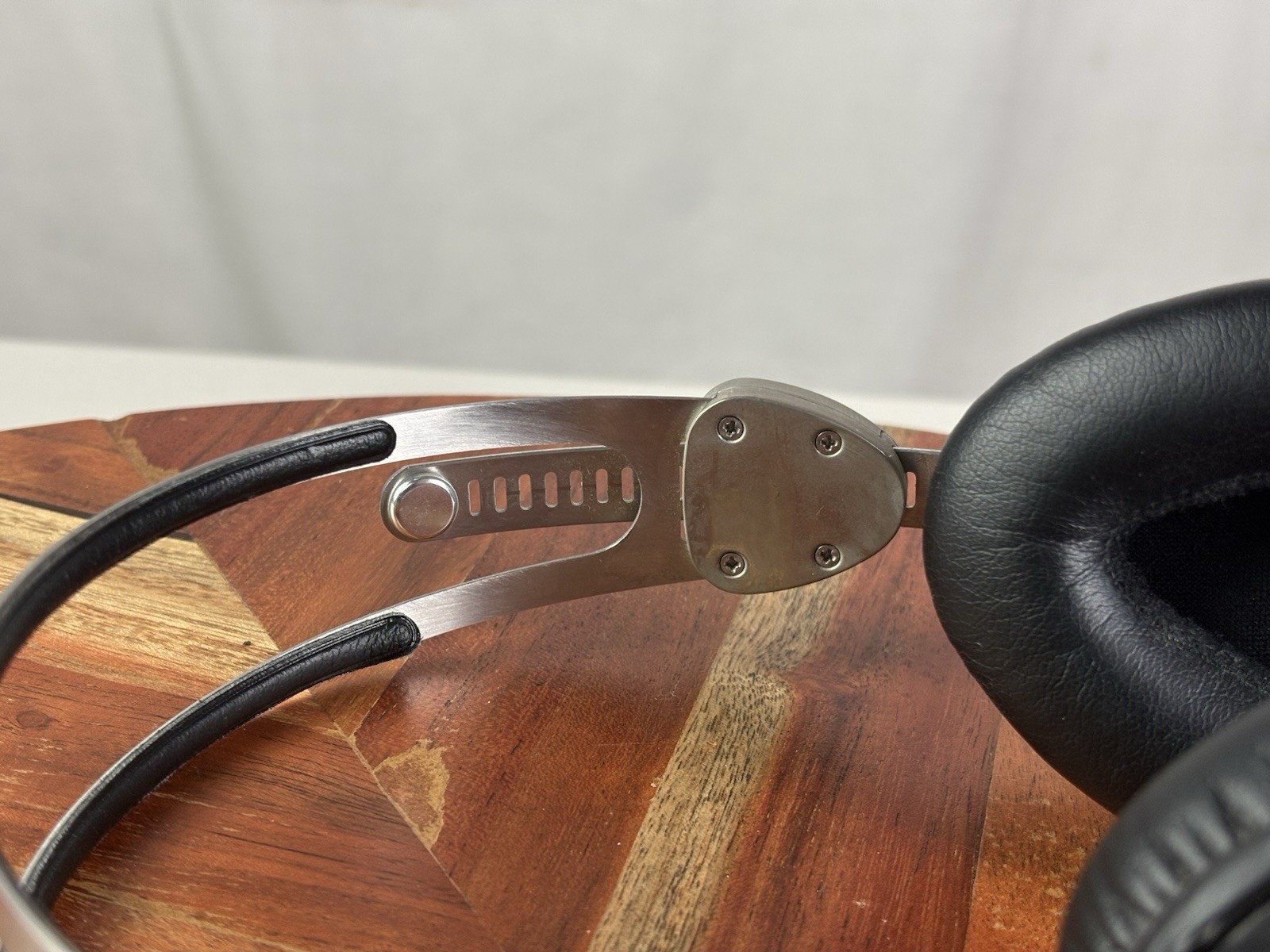 LSTN Troubadour Over-Ear Wood Headphones Wired 3.5mm