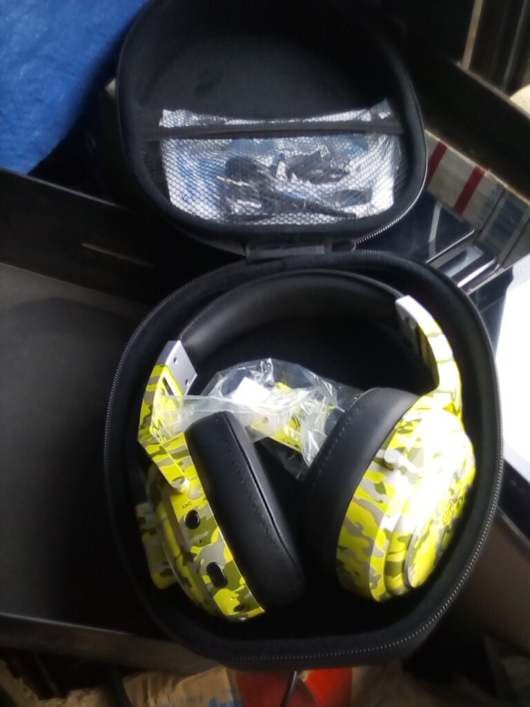 Rand McNally ClearDryve 220 Wireless Headset – hi vis camo-looks-new,