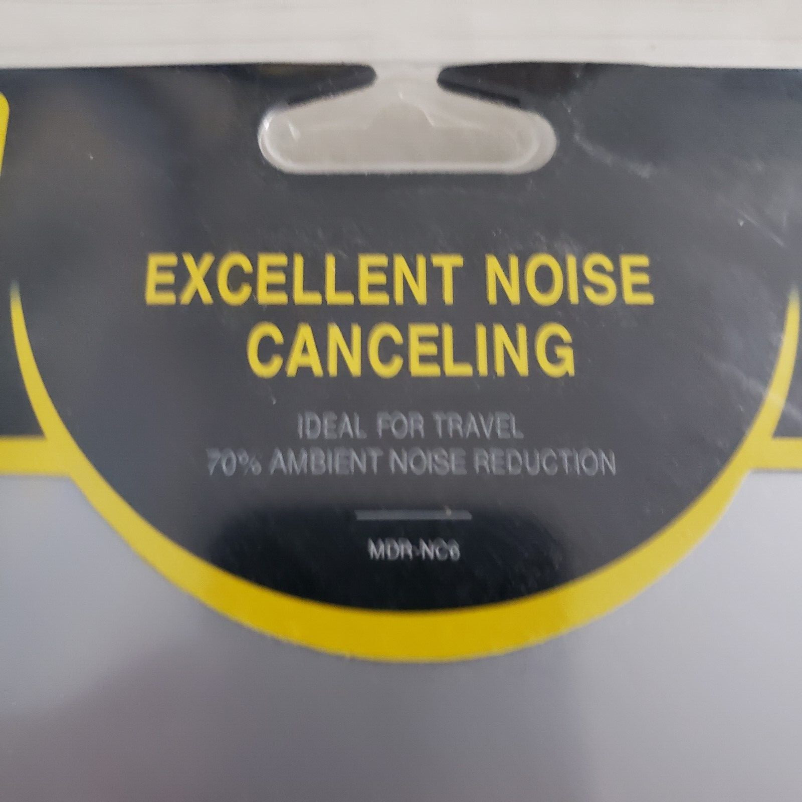 SONY MDR-NC6 Noise Canceling Headphones Silver incl. In-Flight Plug Adaptor NEW
