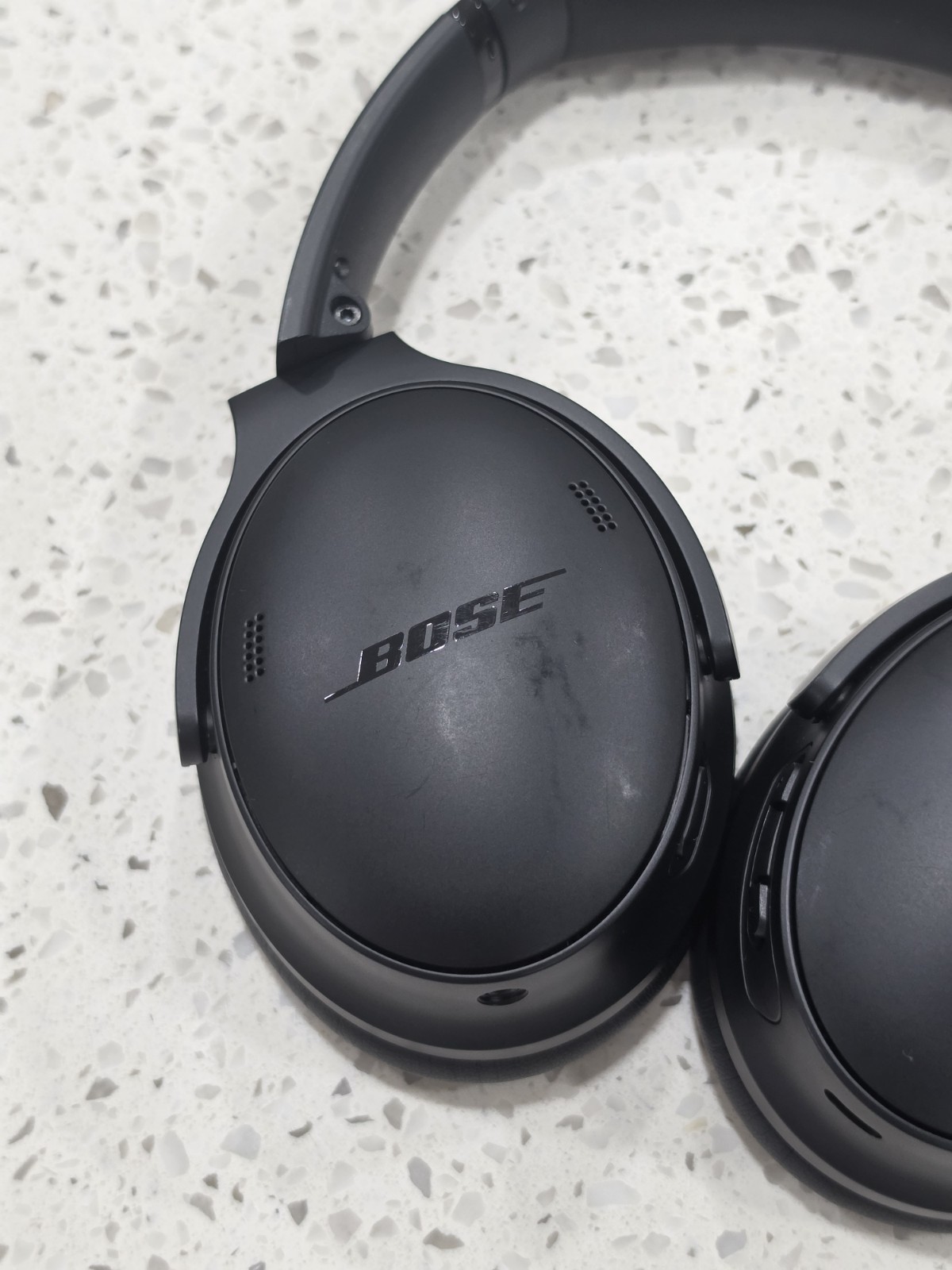 Bose QuietComfort Wireless Over-Ear Headphones – Black