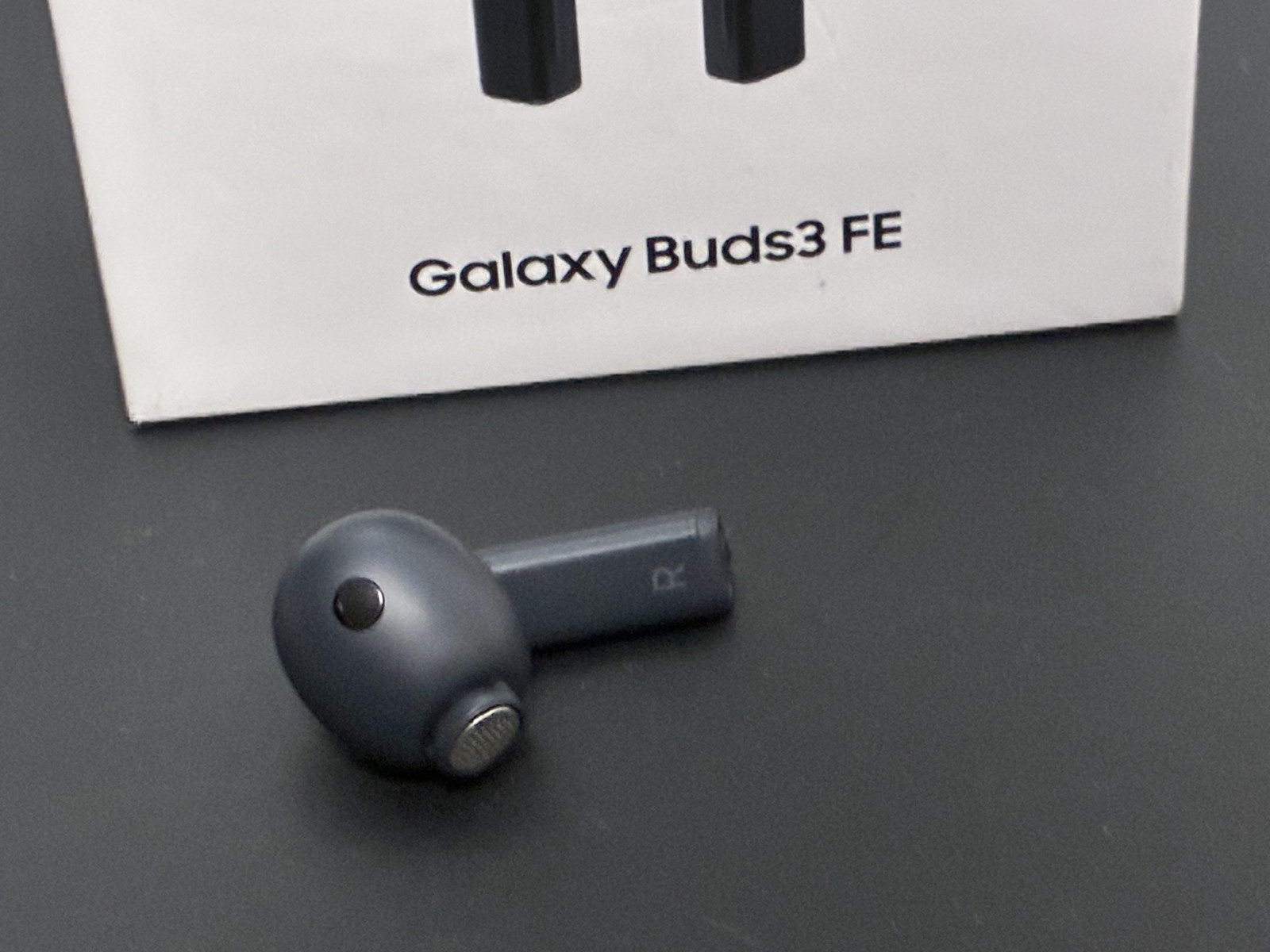 New Original Samsung Galaxy Buds3 FE Wireless Earbud Buds 3 SM-R420 (Right Side)