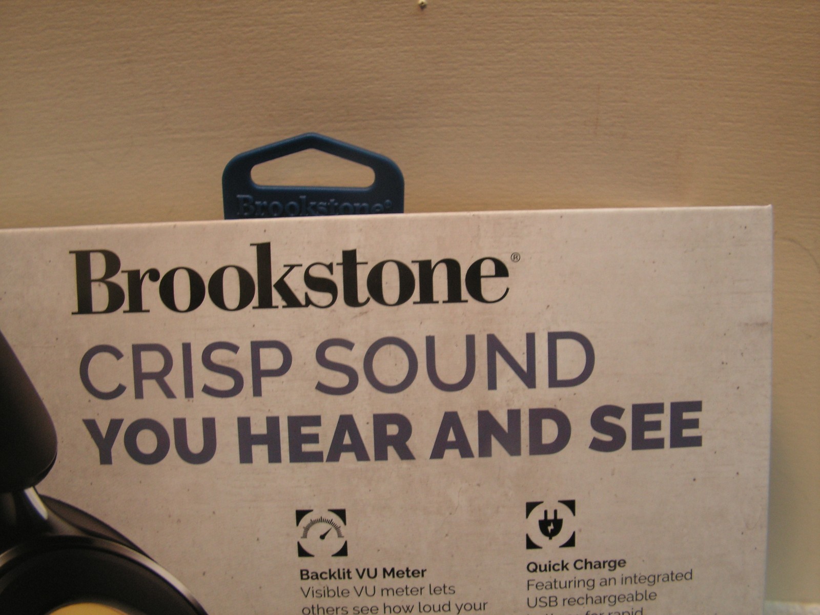 Brookstone Acoustic Pro Wireless Metered Headphones 35 Hours Bluetooth NEW