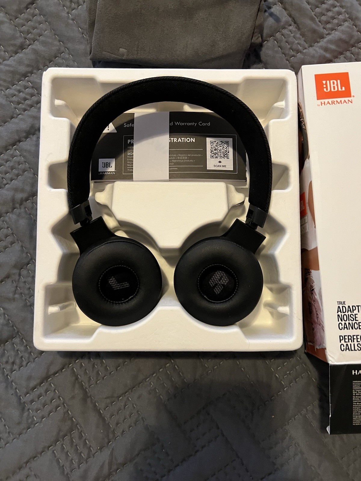 JBL Live 675NC by Harman On-Ear Adaptive Noise Canceling Headphones NEW SEALED