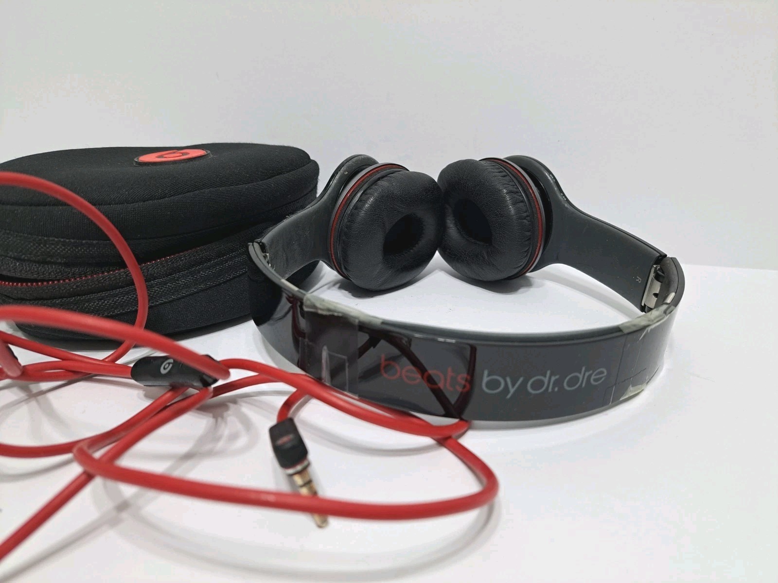 Beats by Dr. Dre Solo HD Headphones Black Red Case Wire