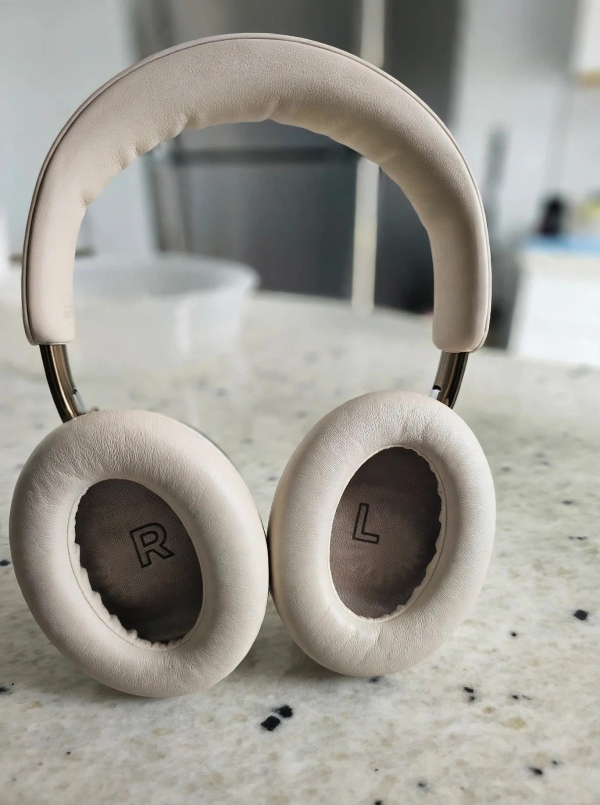 Bose QuietComfort Ultra Bluetooth Over-Ear Headphones Headband White/Beige/Gold