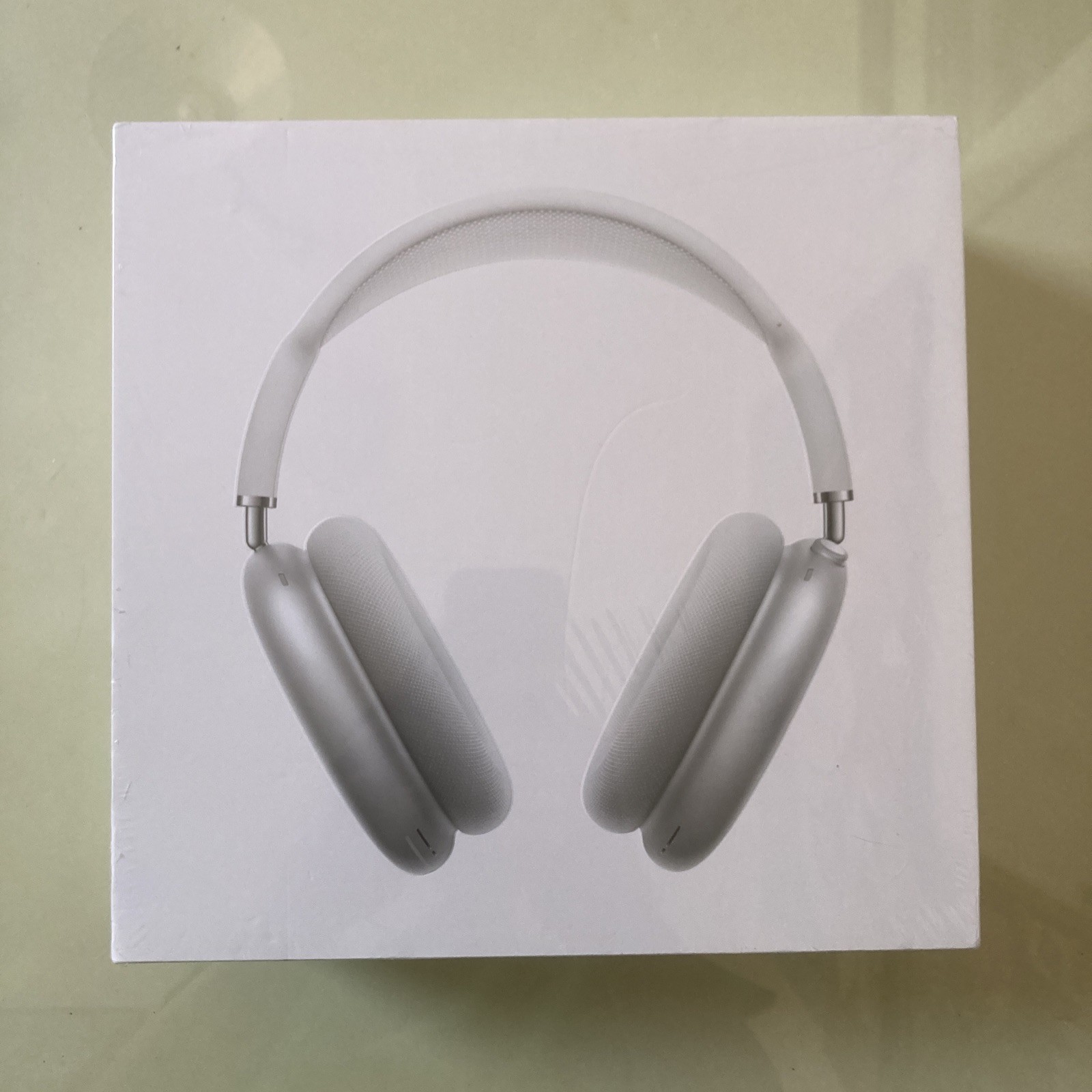 AirPods Max with Smart Case Silver / White BRAND NEW factory sealed