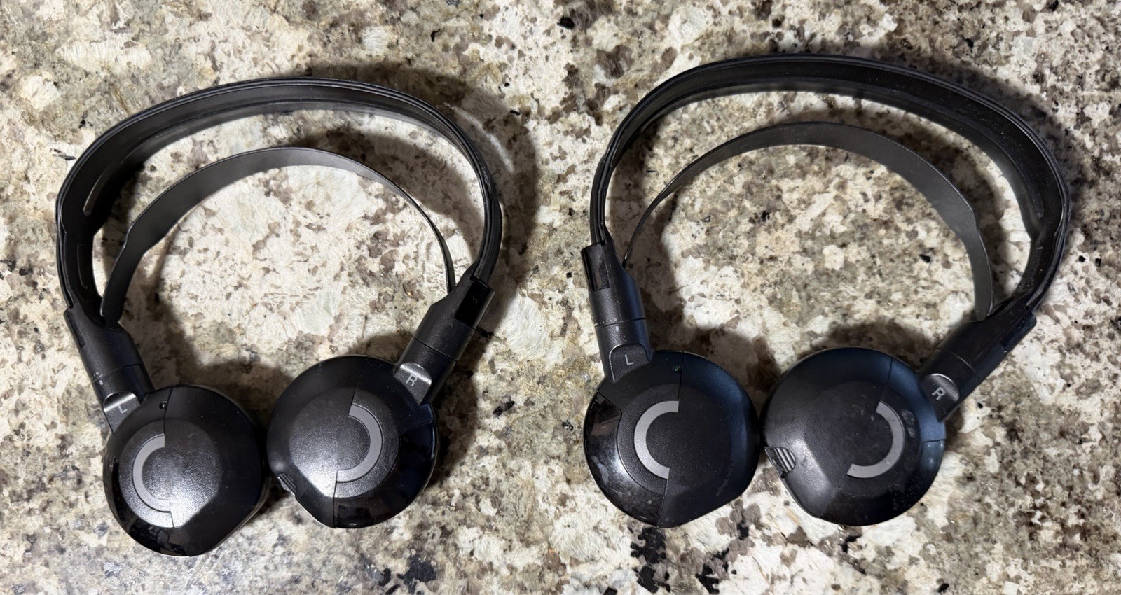 Pair Of 2005-2020 Honda Odyssey Pilot Rear Entertainment Wireless Headsets OEM