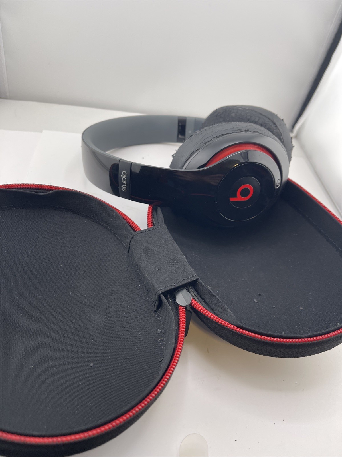 Beats By Dr. Dre Studio 2.0 Wired On-Ear Black Red