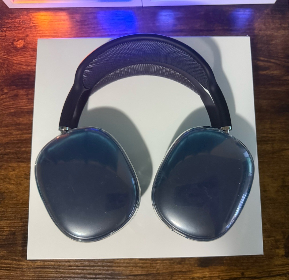 Apple AirPods Max Midnight Bluetooth Headphones w/ Smart Case