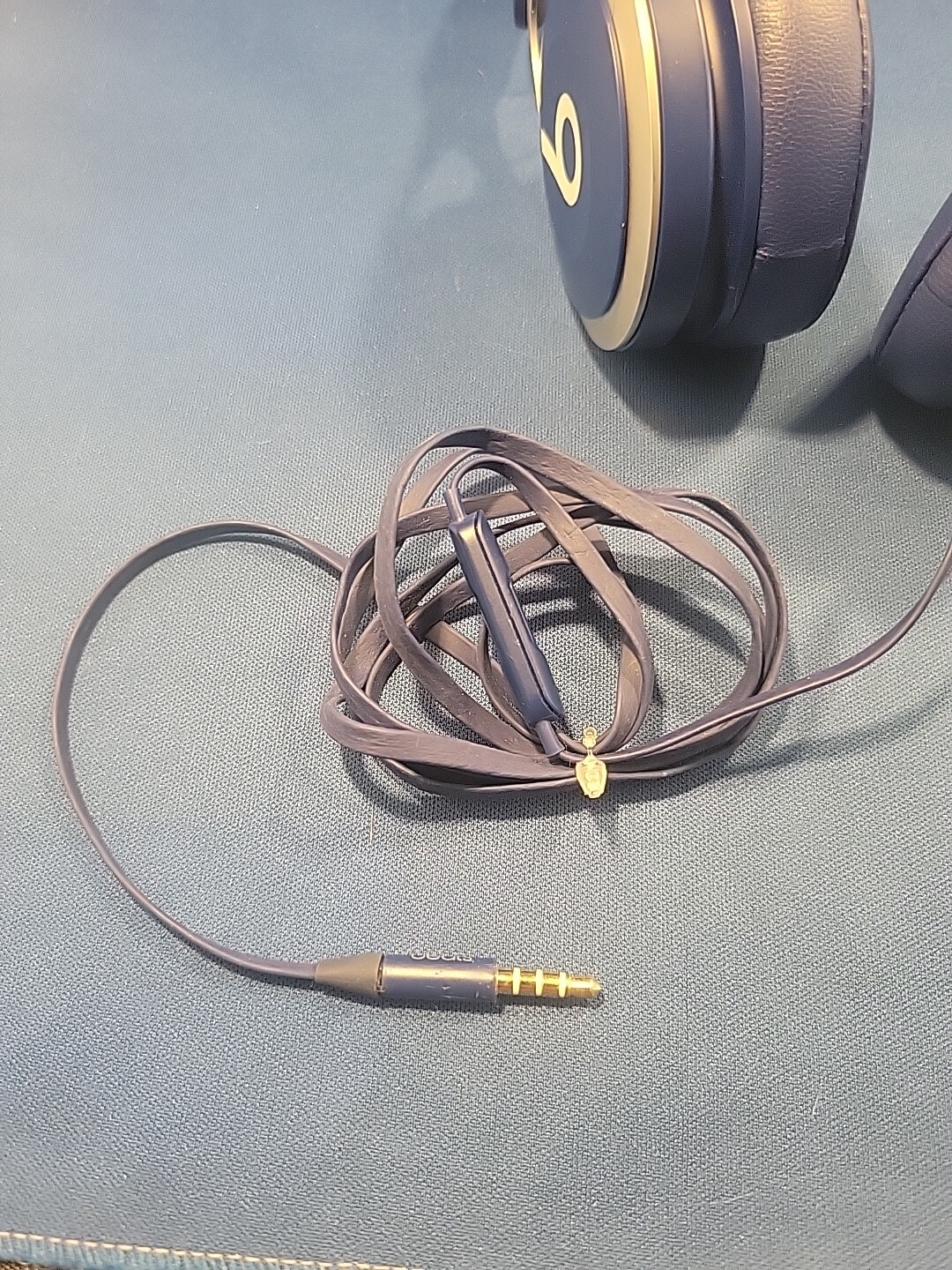 Beats By Dr. Dre – “Wired” Headphones – (Blue)_Plus Volume Buttons