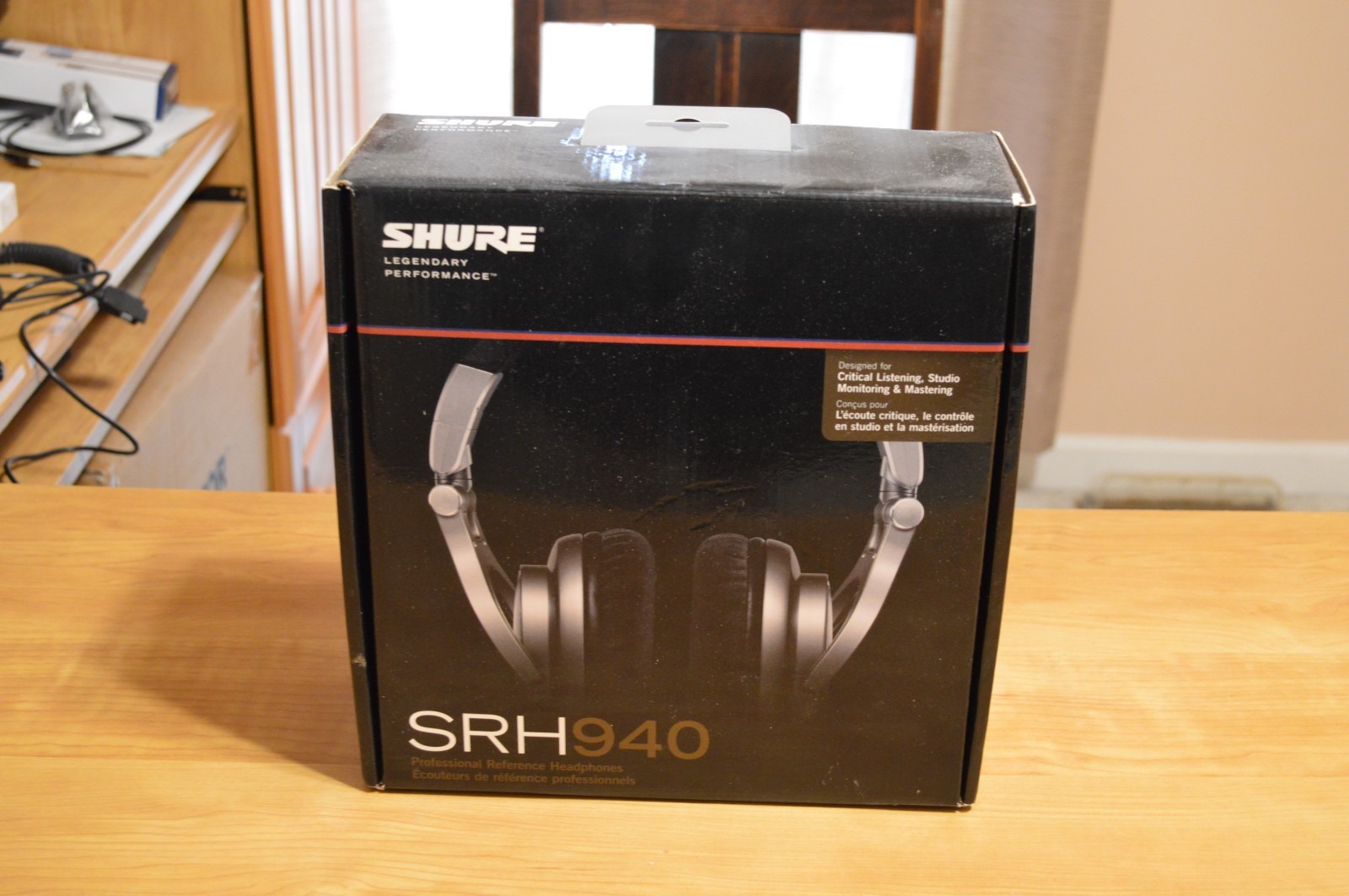 Shure SRH940 Professional Studio Reference Headphones (See Description)