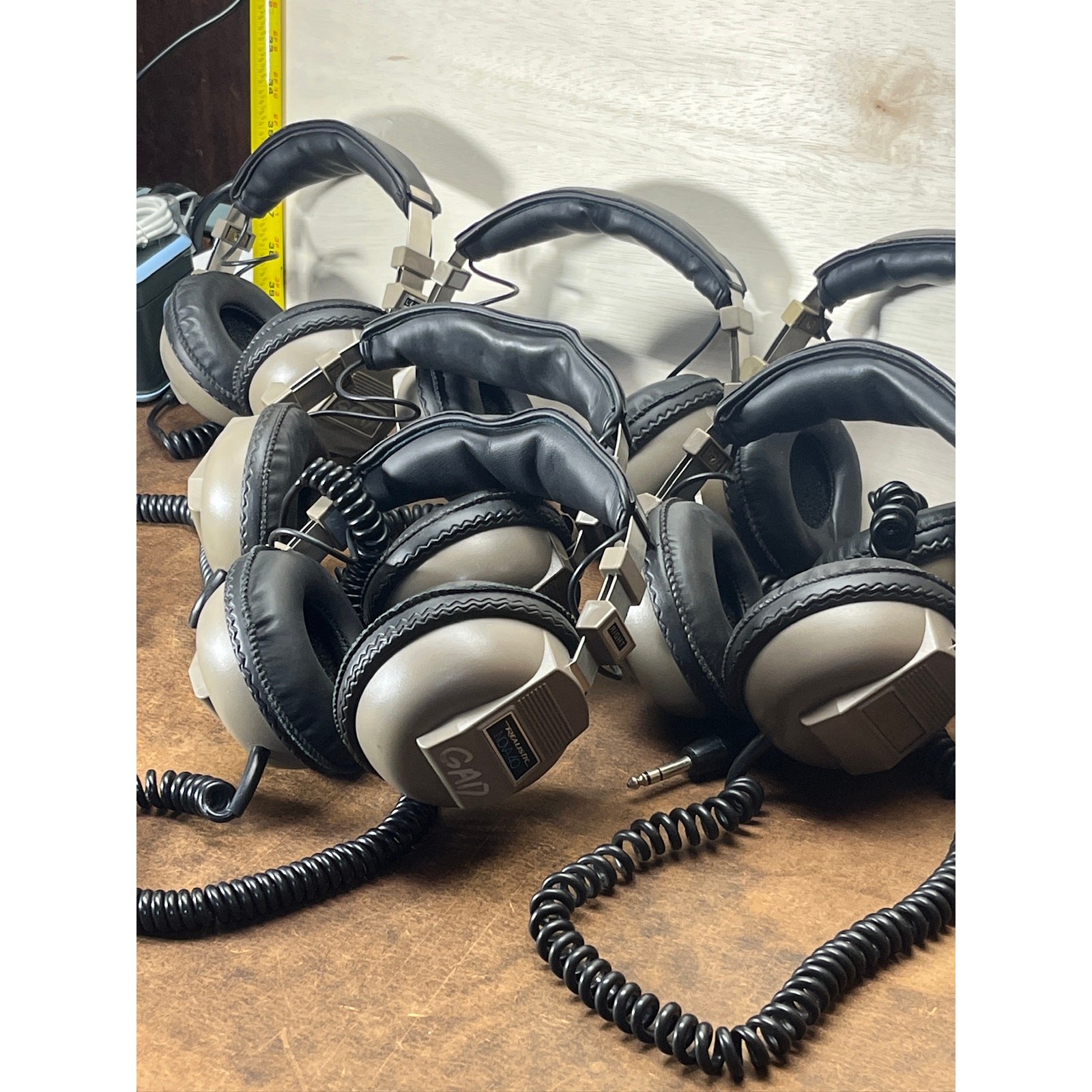 Realistic Nova Vintage Stereo Headphones Coiled Cord 1/4 Plug Gray Black