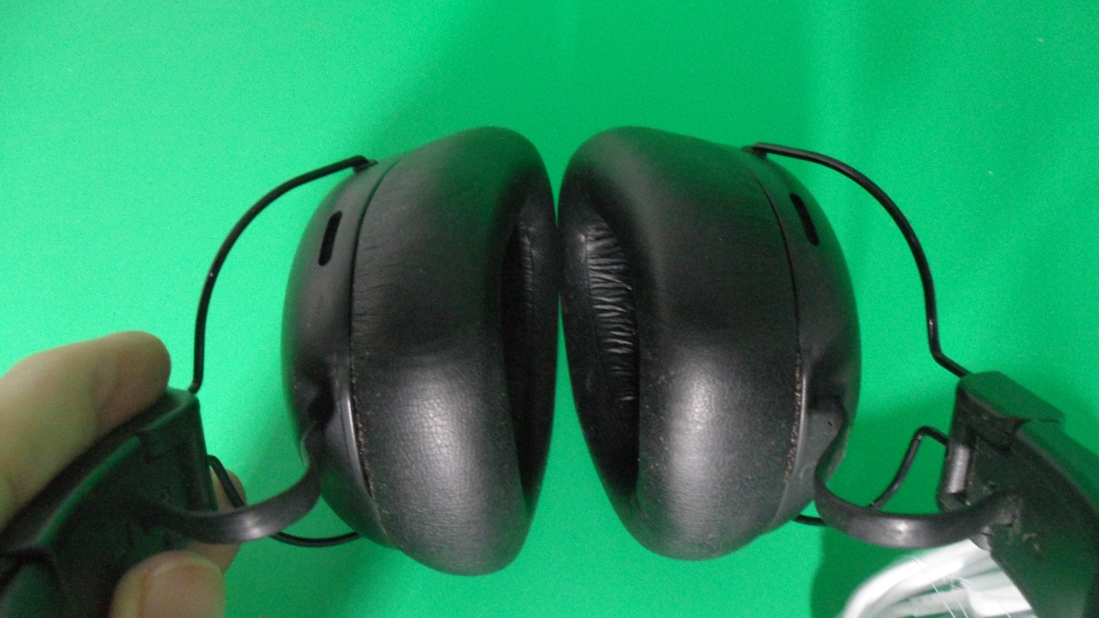 JLab Studio Pro Wireless over-Ear Headphones bluetooth 50+ hours