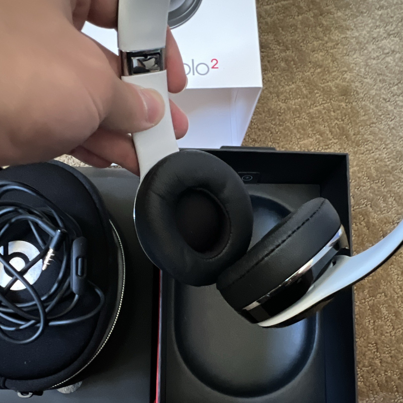 Beats by Dr. Dre Solo2 Luxe On-Ear Wired 3.5mm Headphones Black (Original Box)