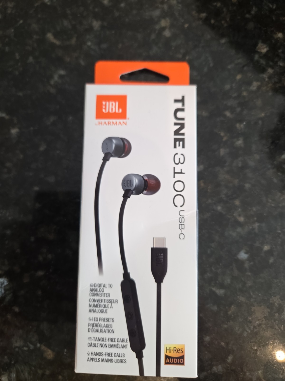 New JBL Tune 310C USB C In Ear Wired Headphones w/Remote & MIC SEE DETAILS