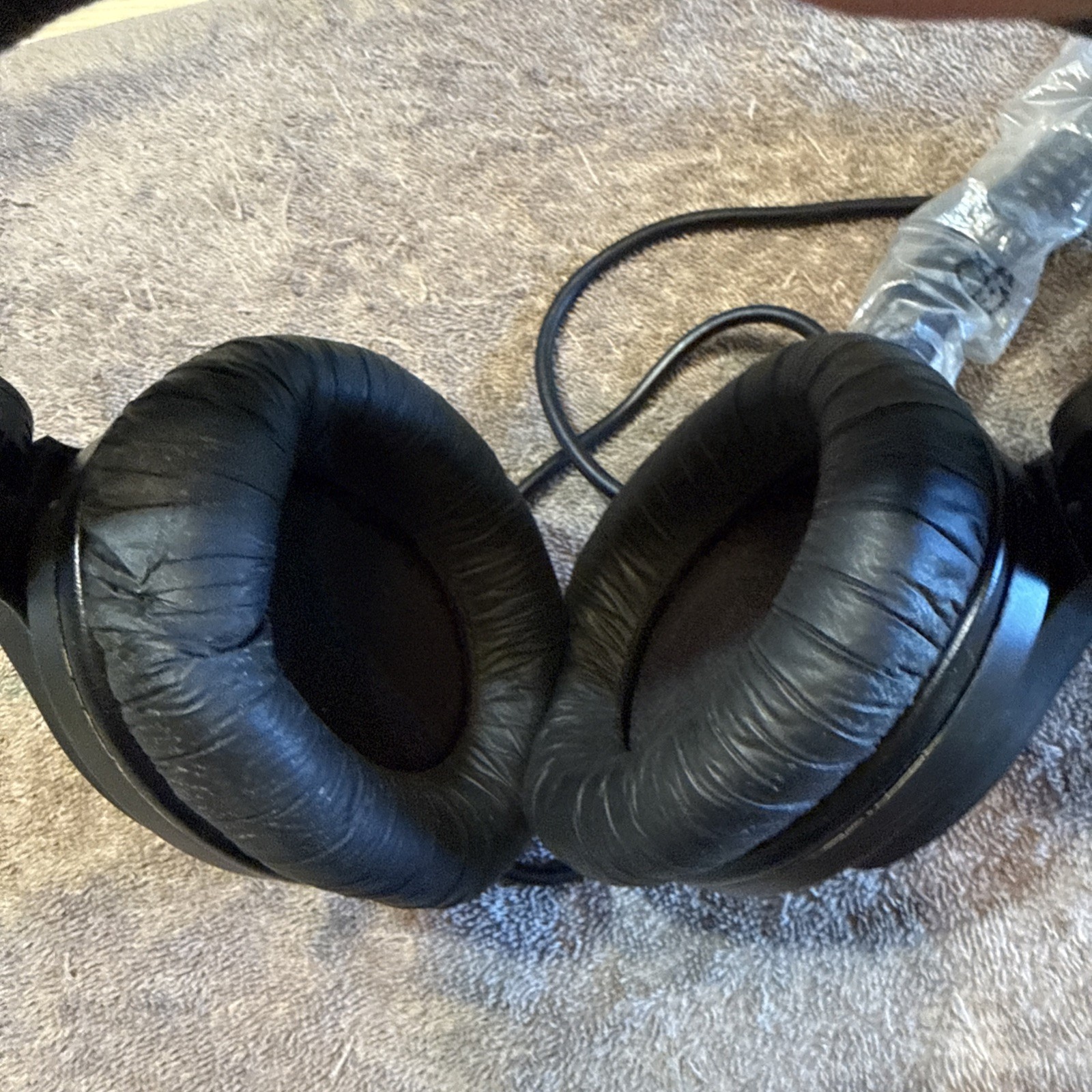 Sennheiser HD 280 Pro Studio Headphones 64 Ohm TESTED WORKS Sounds Great
