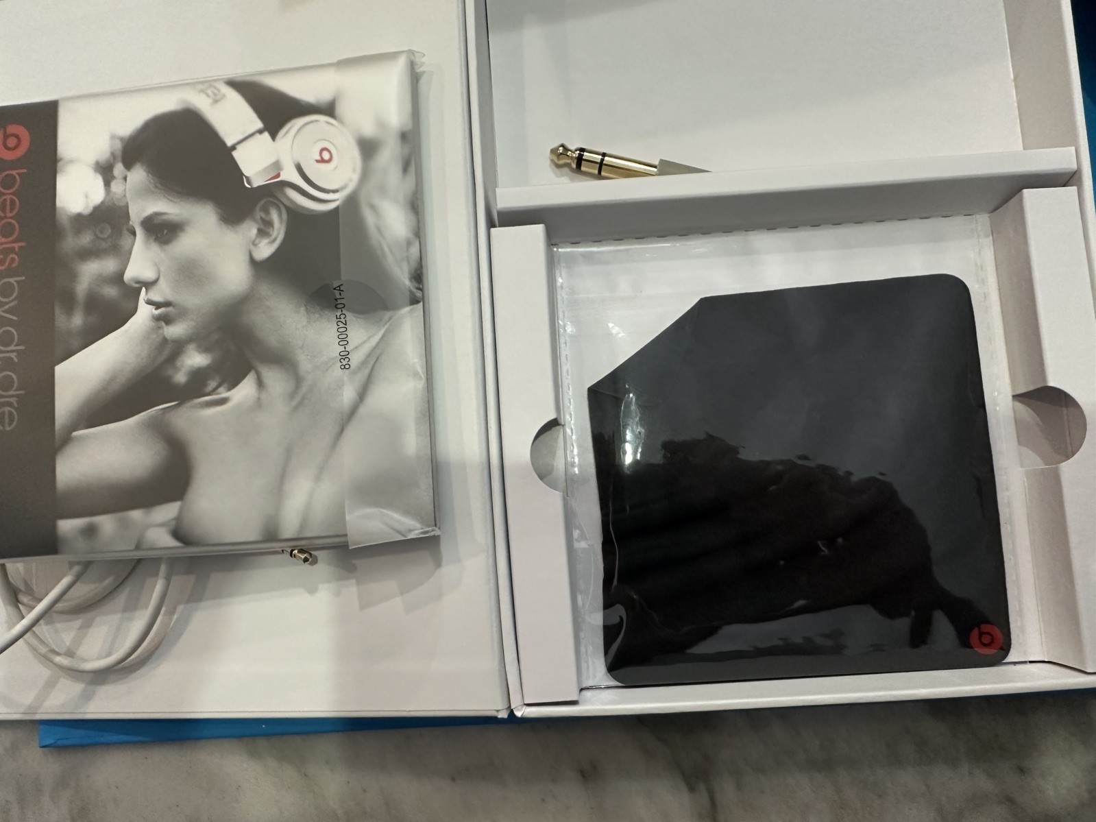 Beats Mixr Mixer Headphones Neon Blue & White David Guetta Edition Rare