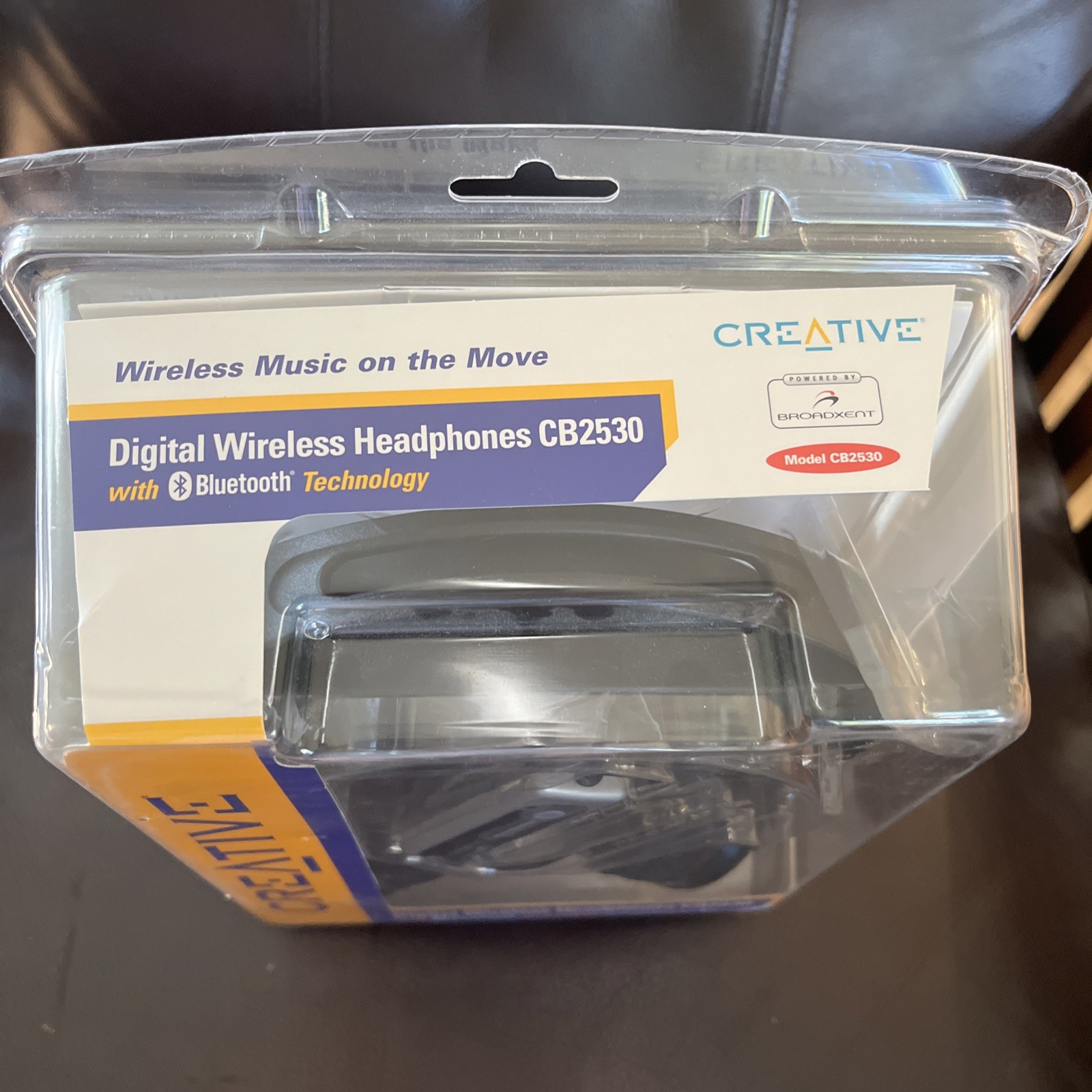 Creative Digital Wireless Headphones with Bluetooth CB2530 New In Package Sealed