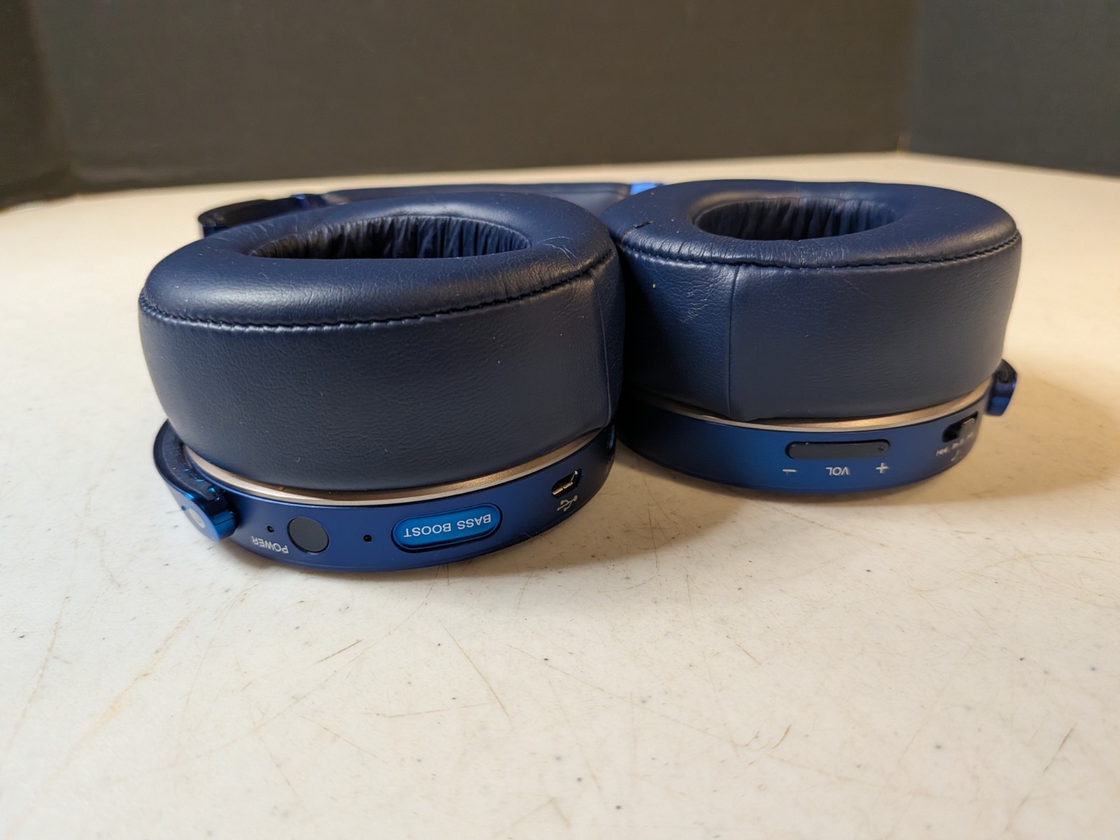 Sony MDR-XB950BT Extra Bass Wireless Bluetooth Stereo Headphones Blue