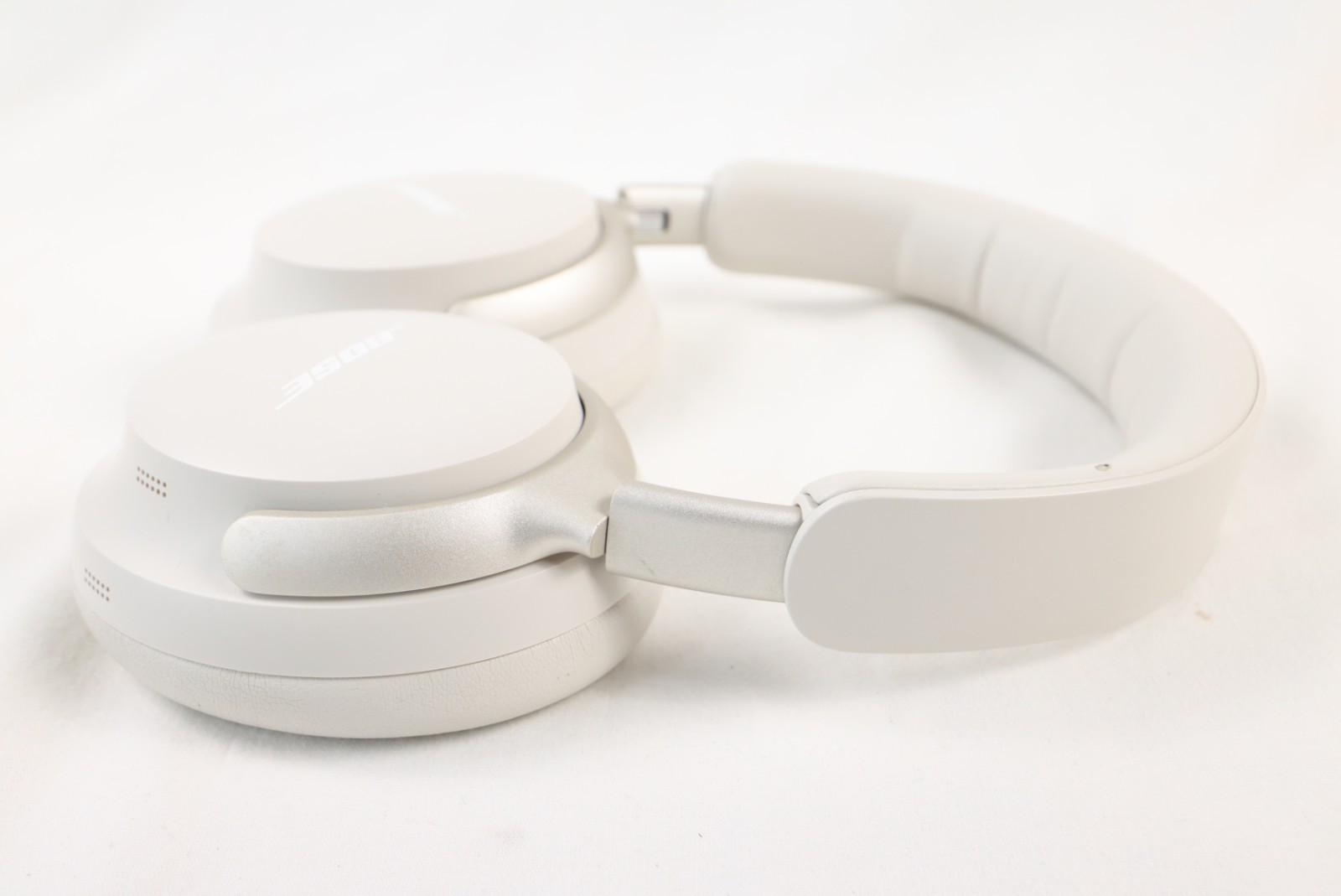 BOSE QuietComfort Ultra Headphones Sandstone Noise Canceling