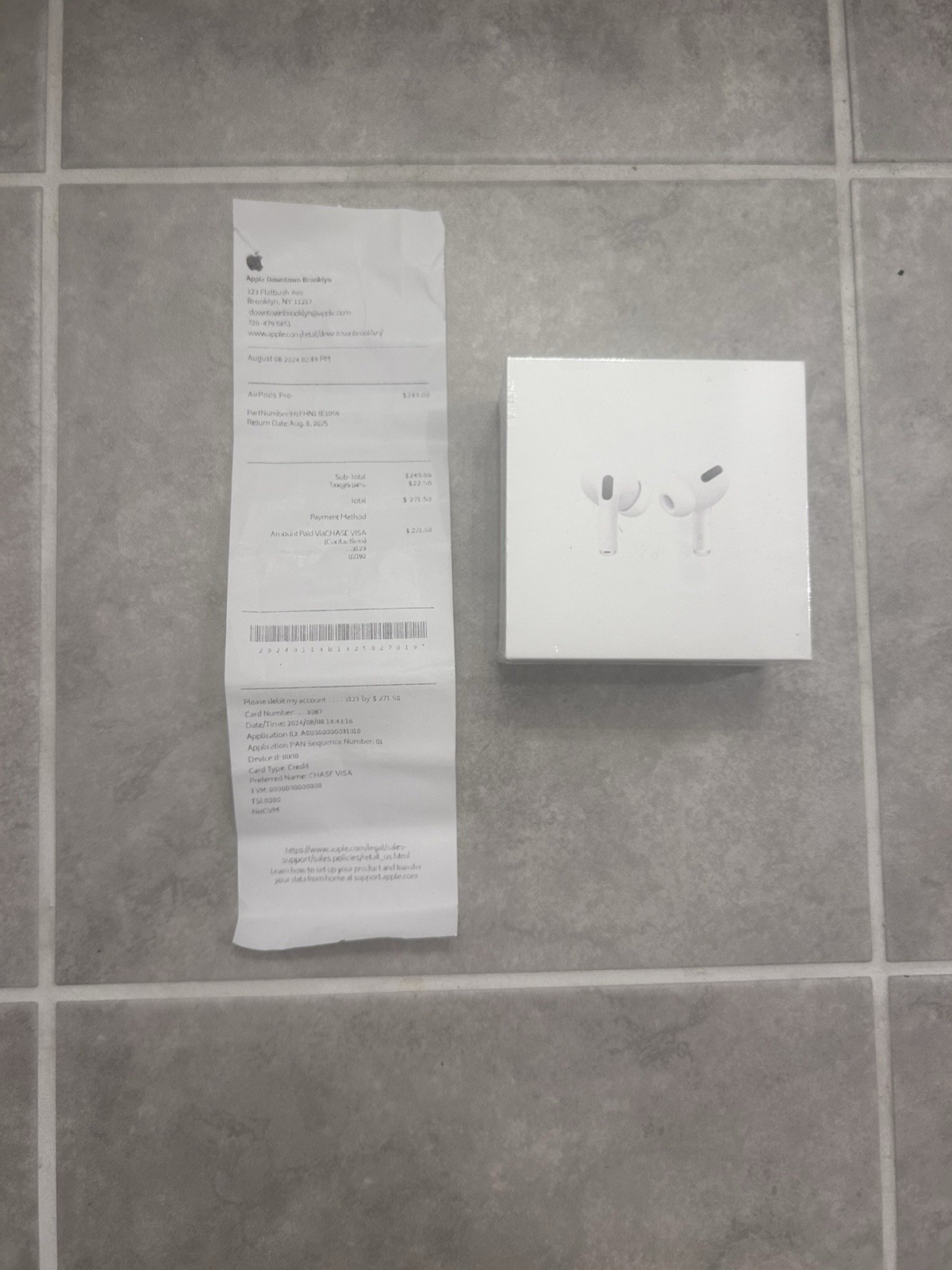 Wireless Bluetooth Headphones with Noise Cancelling, Come with reciept and a bag
