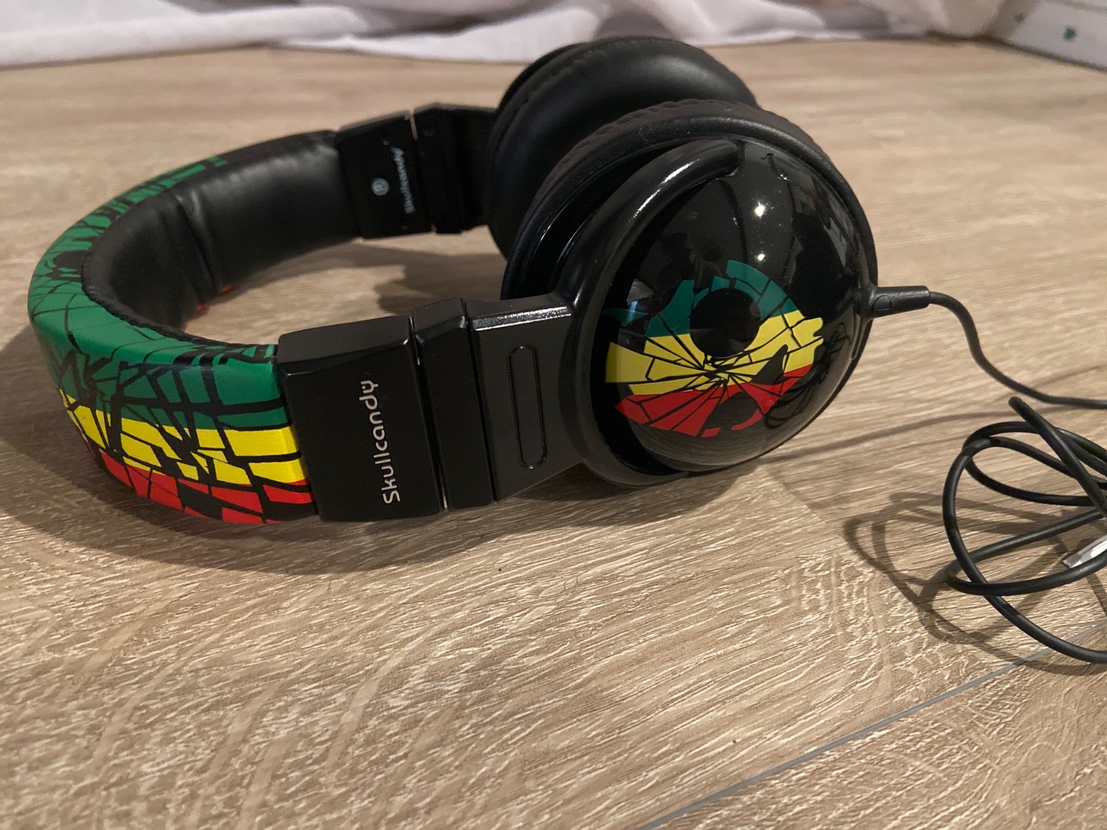 Skullcandy Hesh Headphones Shattered Rasta Wired Over Ear Headphones