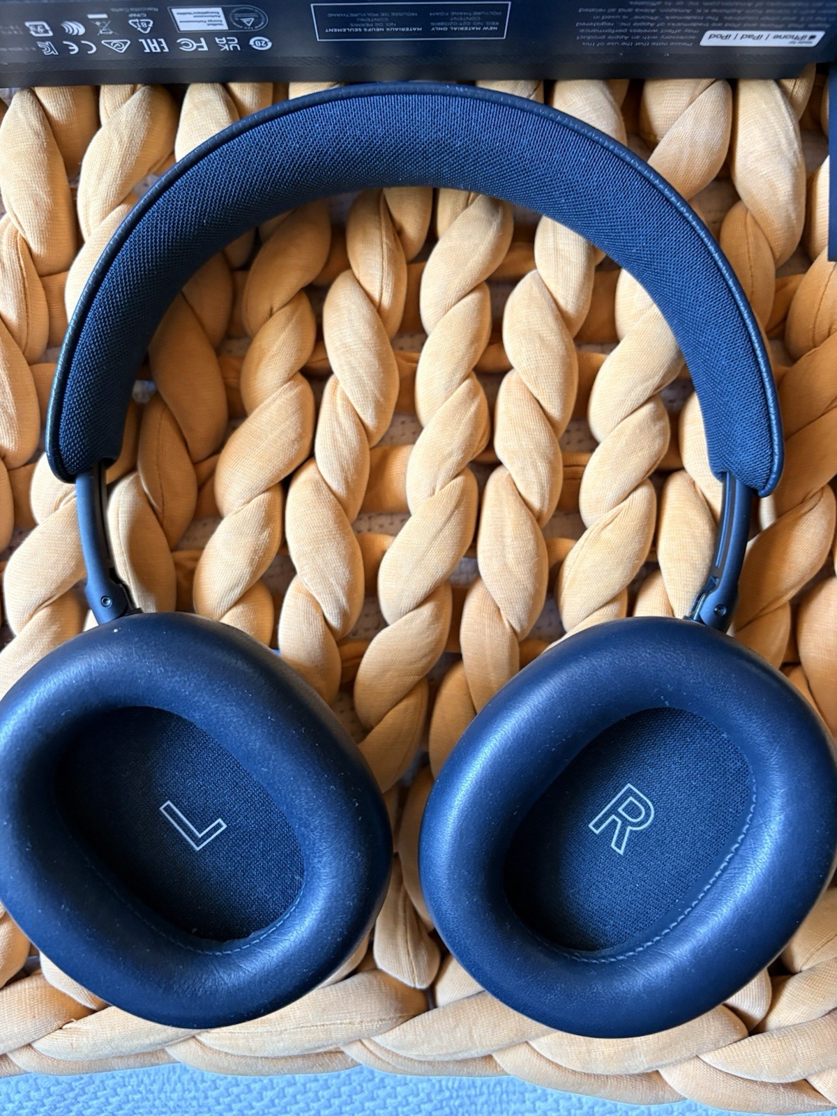 Bang & Olufsen Beoplay H95 Navy Blue Wireless Headphones with Case & Accessories