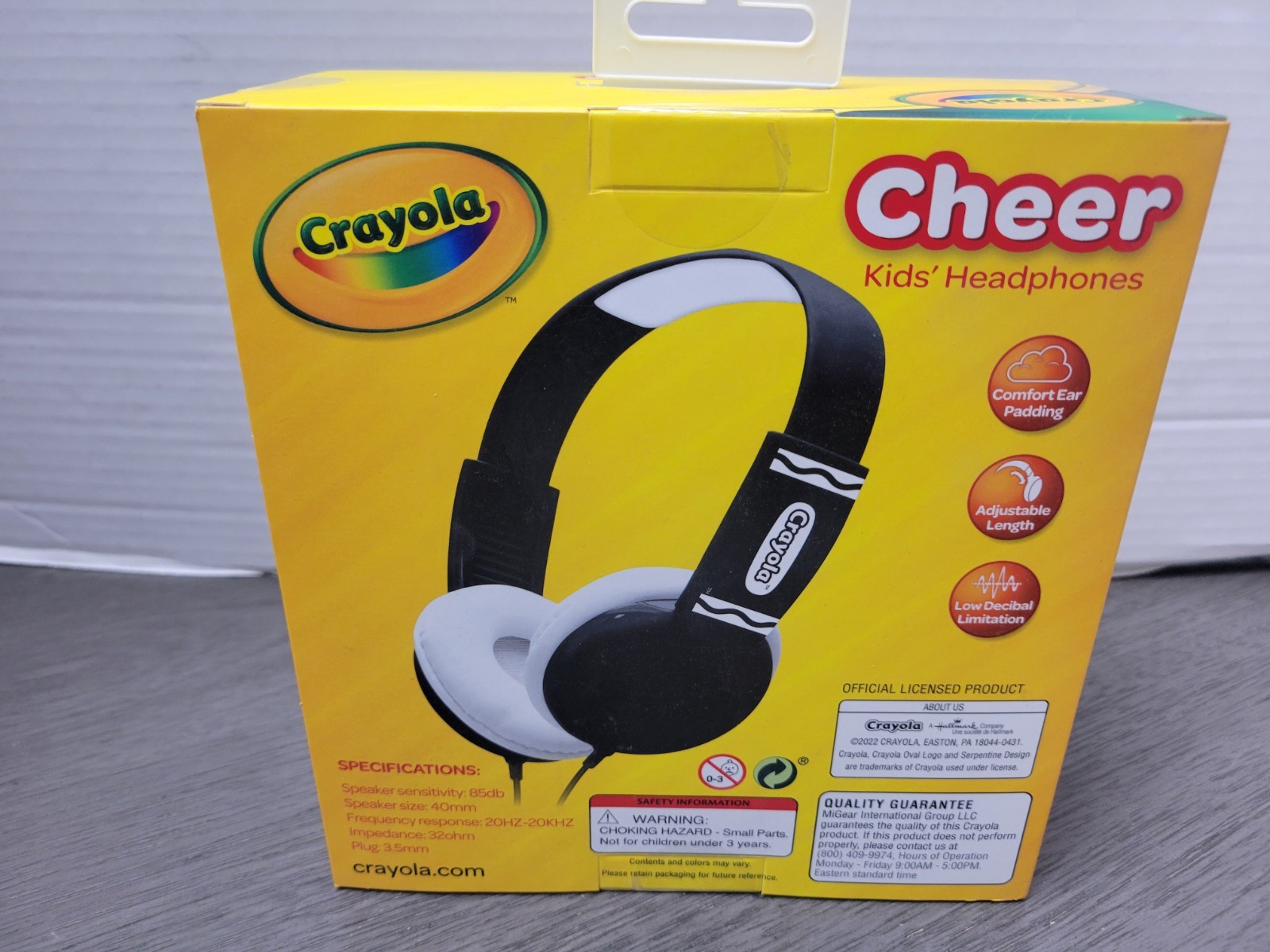 Crayola Cheer Kids’ Wired Headphones (Black/White) (Brand New • Factory Sealed)
