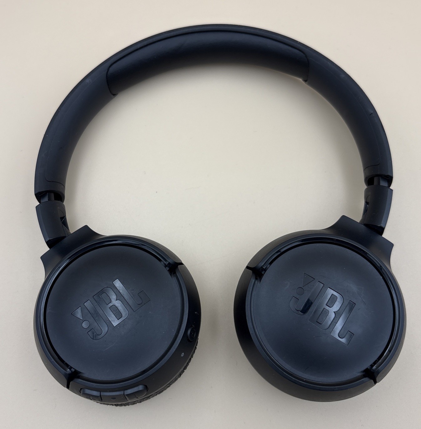 JBL TUNE 670NC Wireless On Ear Bluetooth Headphones with Noise Cancelling