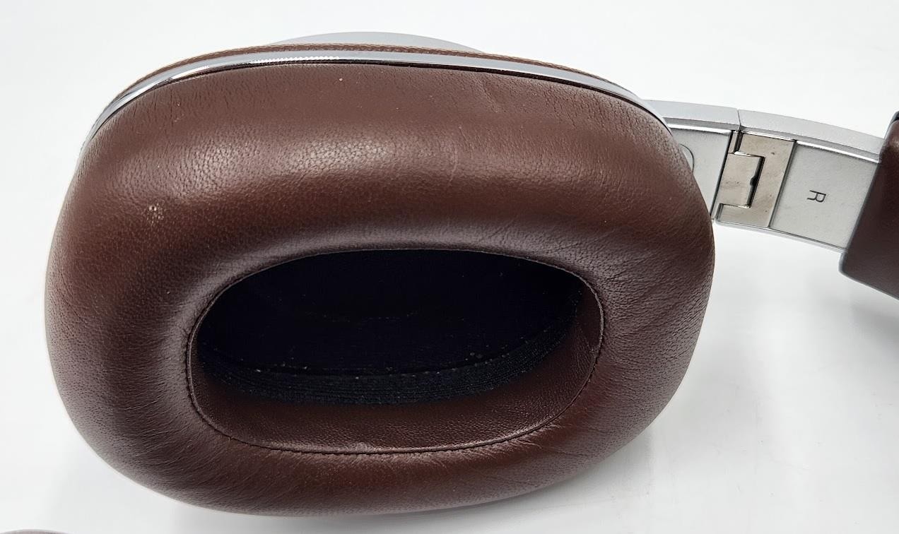 Bowers & Wilkins P9 Signature Over-Ear Headphones (Brown)