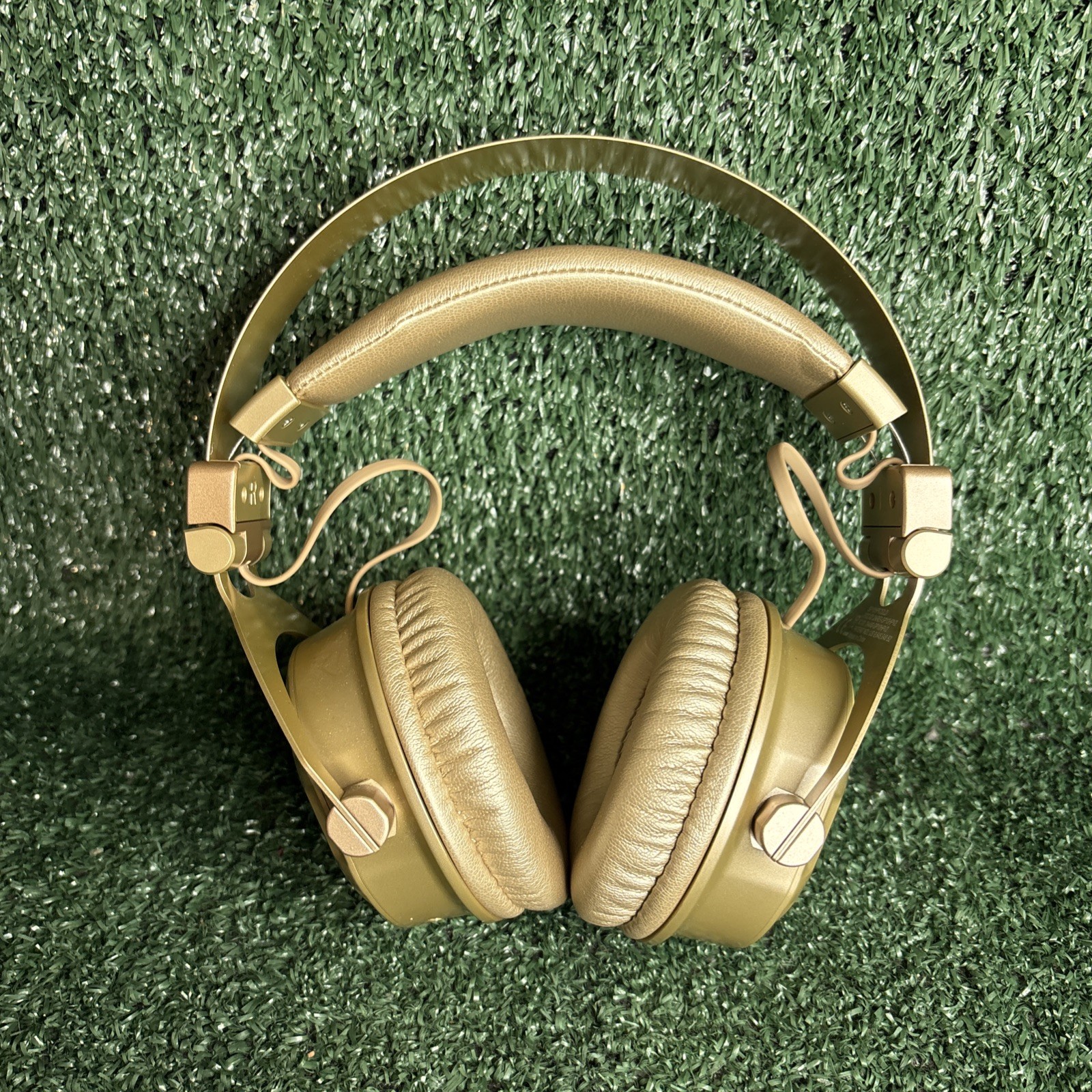 CEEK VR 360 Advanced Wireless Bluetooth Headphones with 4D Vibrations Gold