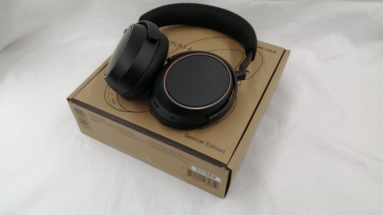 Pioneer SE-MX8-K On-Ear Headphones 45Ω 5Hz-40kHz Wired w/ Mic Black