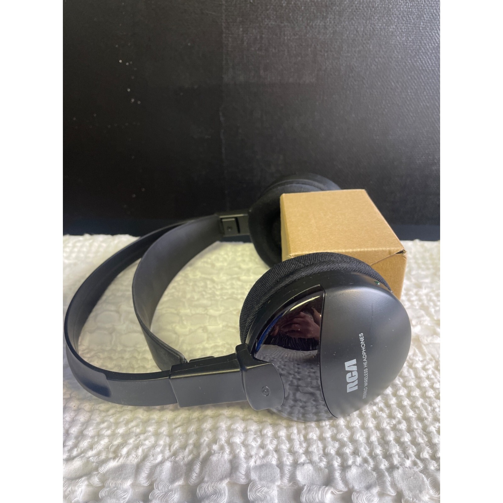 RCA Wireless Headphones Infra Red 25′ Range WHR120RS SKU 2715