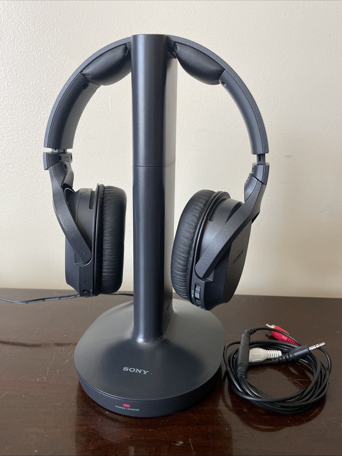Sony RF Wireless Noise Reducing Headphones WHRF400+Stereo Transmitter TMR-RF400