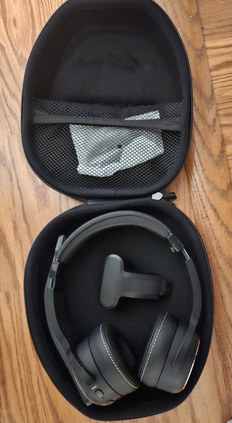 RAND MCNALLY CLEARDRYVE 210 PREMIUM CONVERTIBLE NOISE-CANCELLING BLACK HEADSET