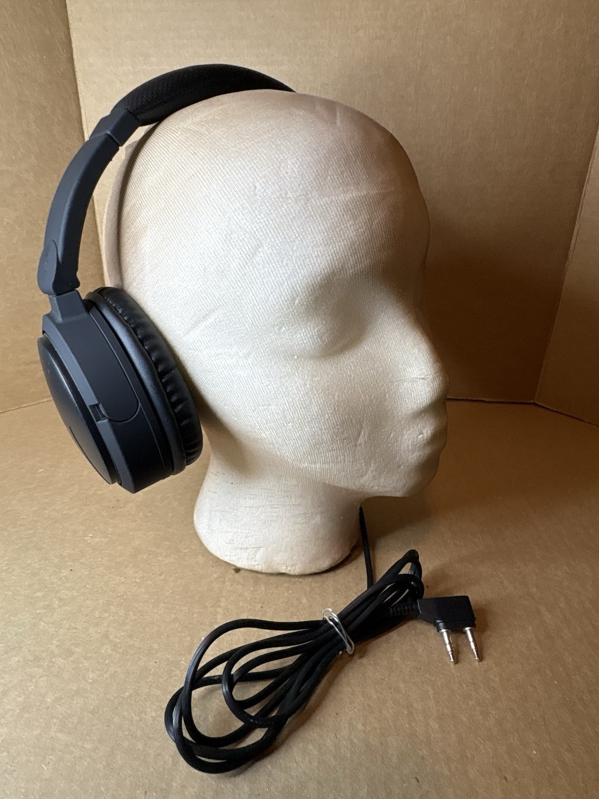 Delta Airlines First Class Premium Head Phones Pre-owned 044208423, On the Ear