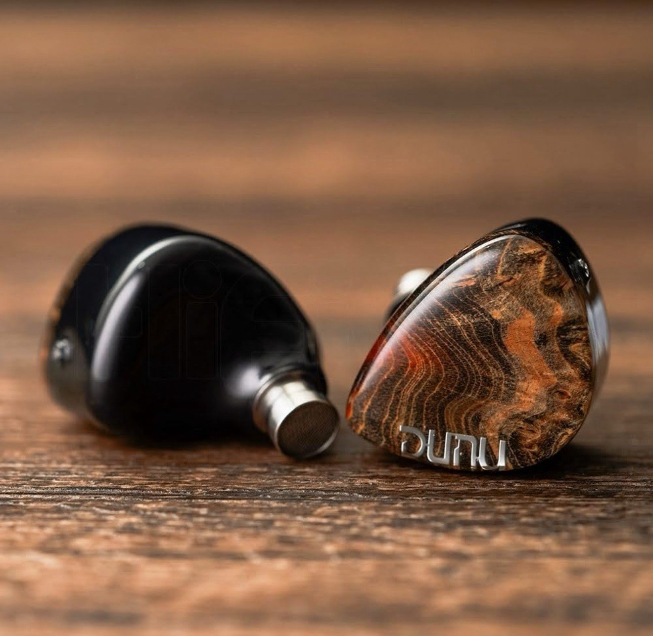 DUNU DaVinci Wired IEM 2DD+4BA Wood Faceplate Hi-Res Earphones