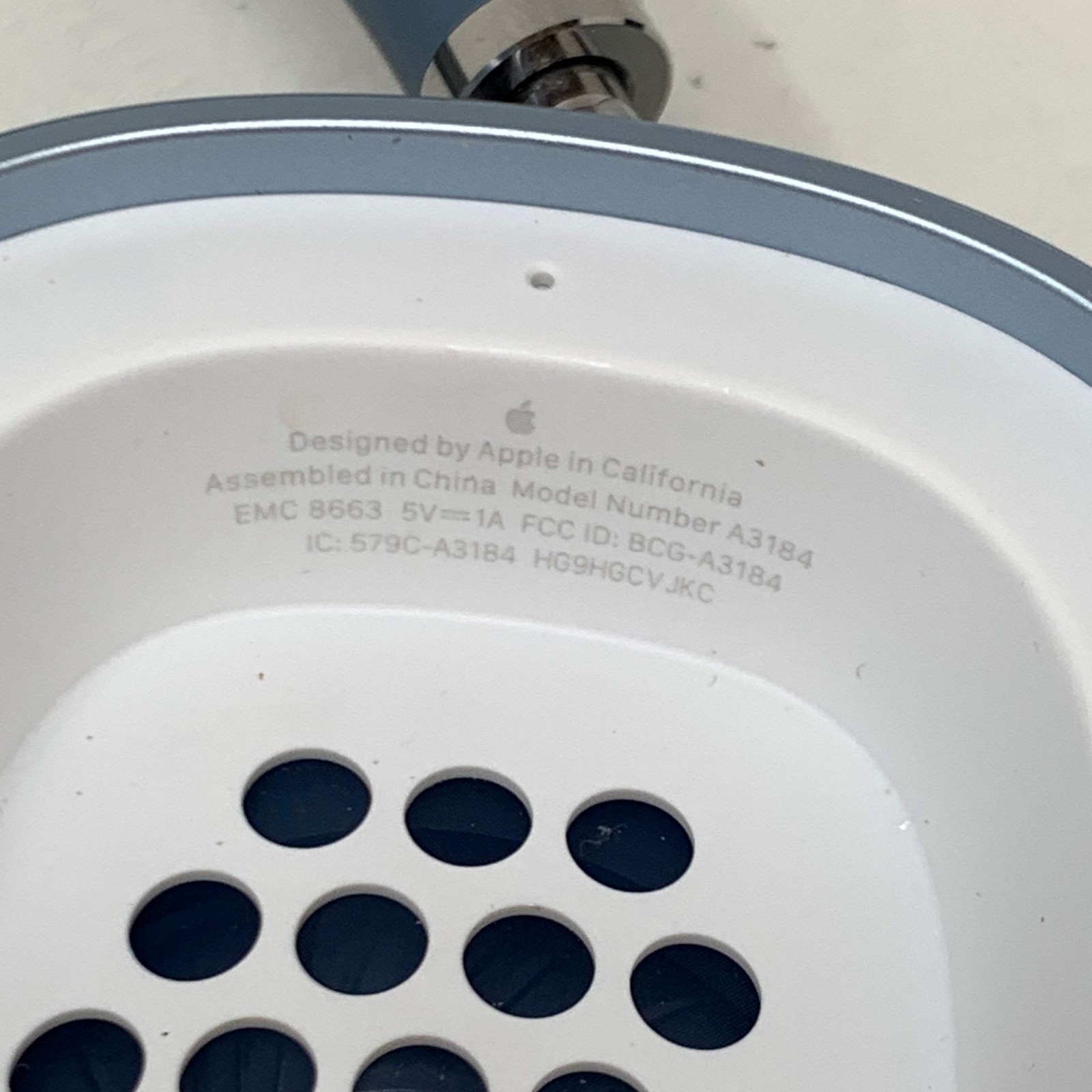 Apple AirPods Max USB-C Wireless Over-Ear Headphones Blue MWW63AM/A