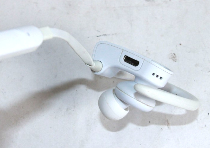 Beats Powerbeats3 Wireless Headphones All White Sport Apple W1 Chip TESTED