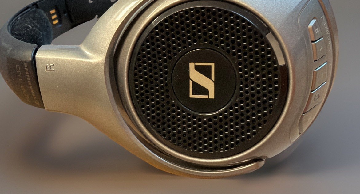 Sennheiser HDR180 Digital Wireless Receiver Headphone ONLY (requires the RS180)!