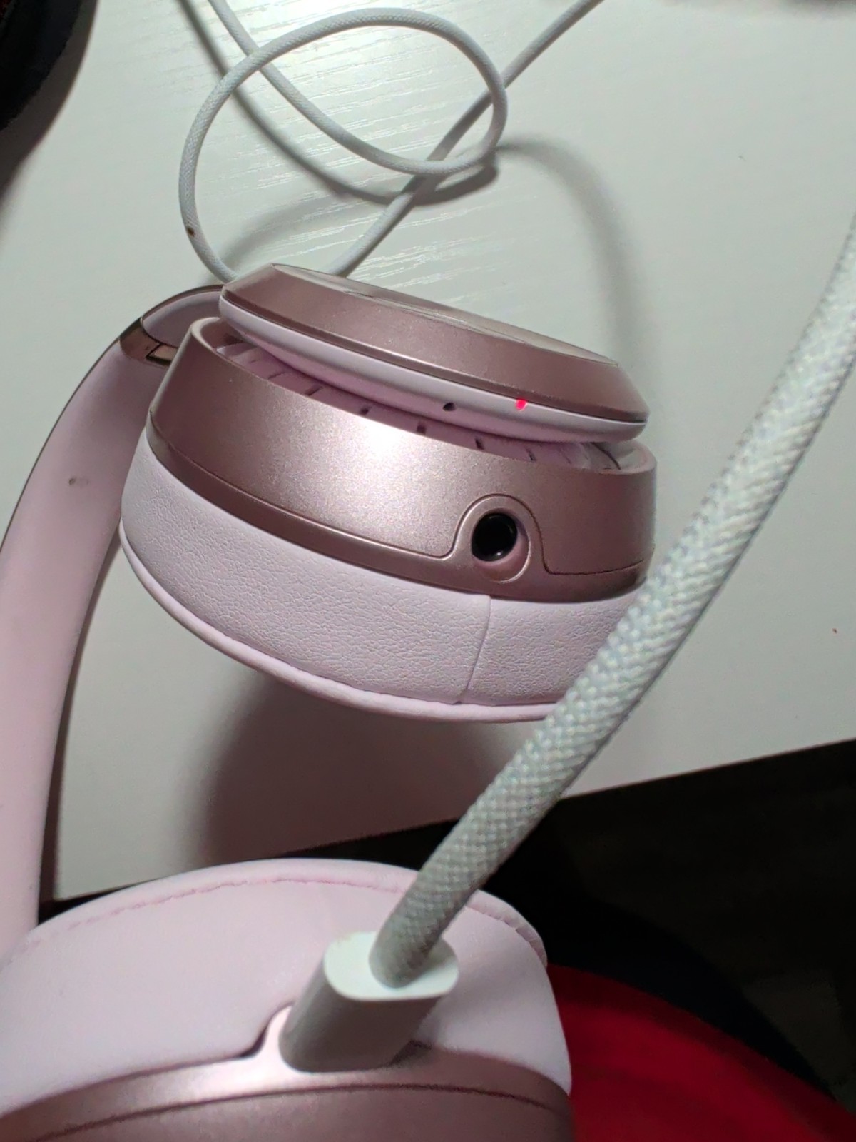 Beats Solo 4 Wireless Bluetooth On-Ear Headphones Pink